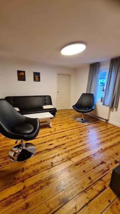 Grosszuegige Wohnung Auf Dem Hof Historischen Muehle Holzhausen  ภายนอก รูปภาพ